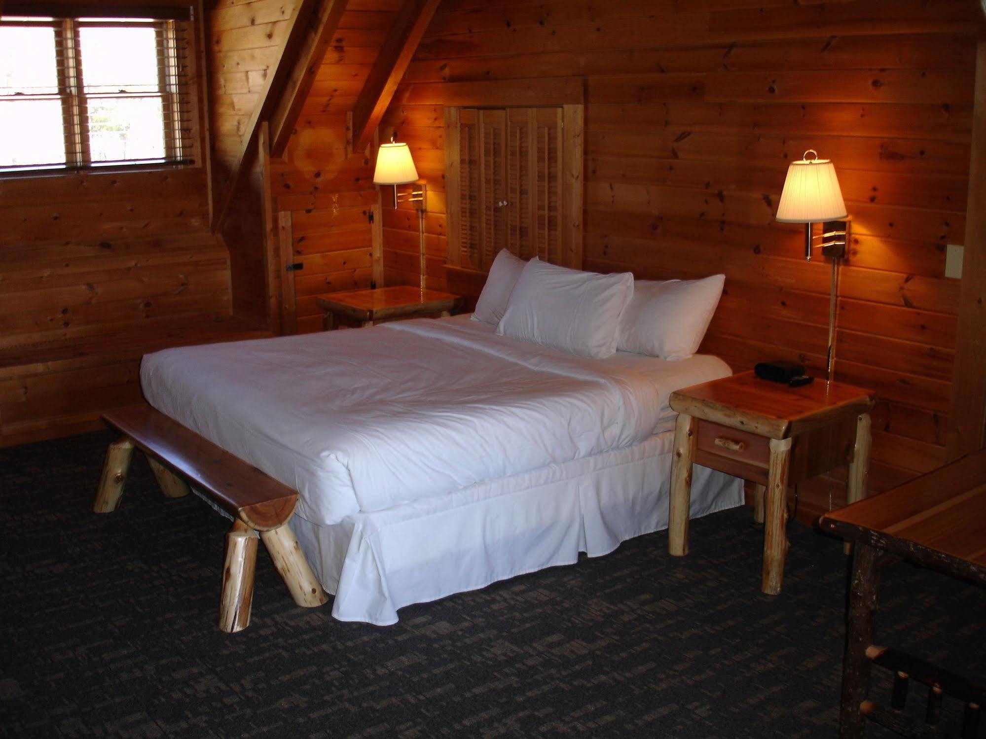 Mountain Top Inn And Resort 웜 스프링스 외부 사진