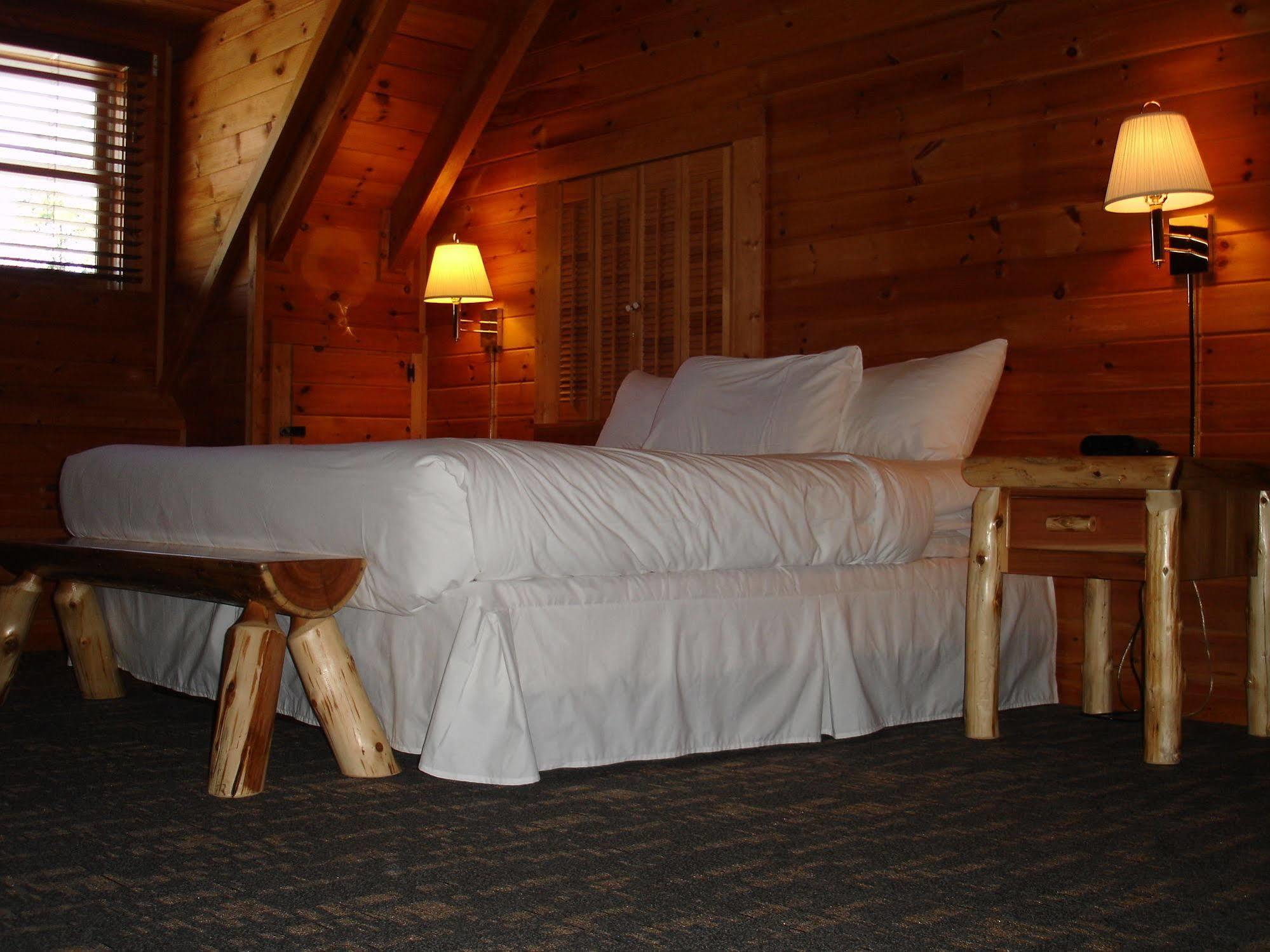 Mountain Top Inn And Resort 웜 스프링스 외부 사진