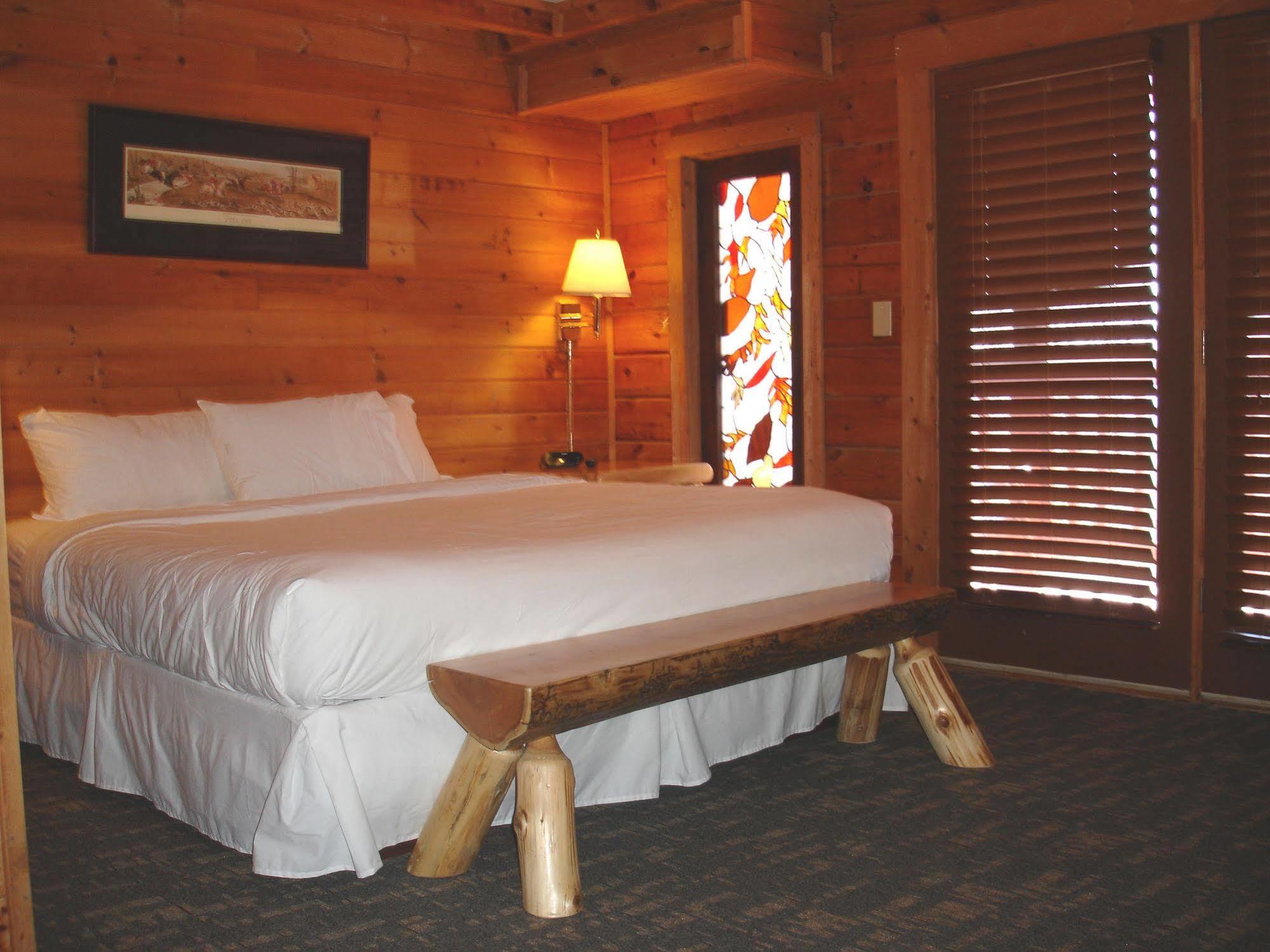 Mountain Top Inn And Resort 웜 스프링스 외부 사진