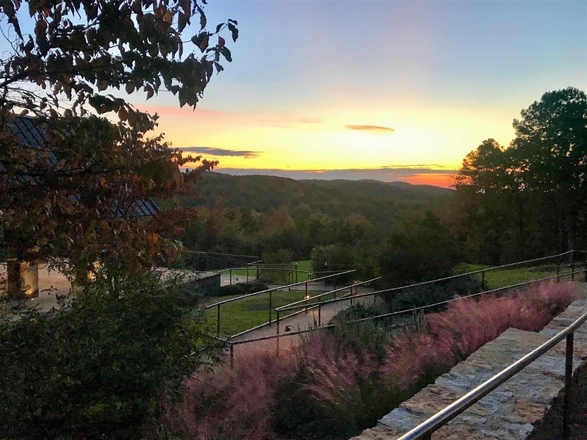 Mountain Top Inn And Resort 웜 스프링스 외부 사진